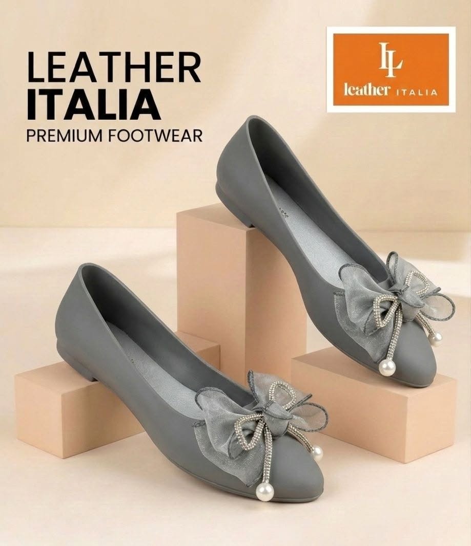 Ladies Shoe 6